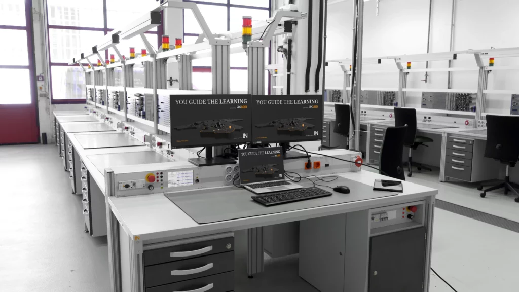 Ausbildungslabor bei Austrian Airlines Technik mit LN-Labortischen