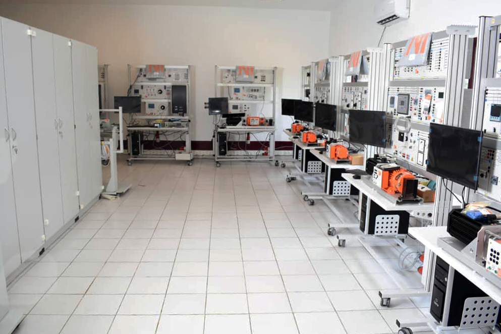 Smart Energy Lab von Lucas-Nülle an der Universität Yaoundé in Kamerum