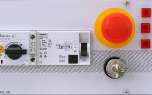 Netzfeld Drehstrom, 400V/16A, FI, Not-Aus, Schlüsselschalter, (54TE)